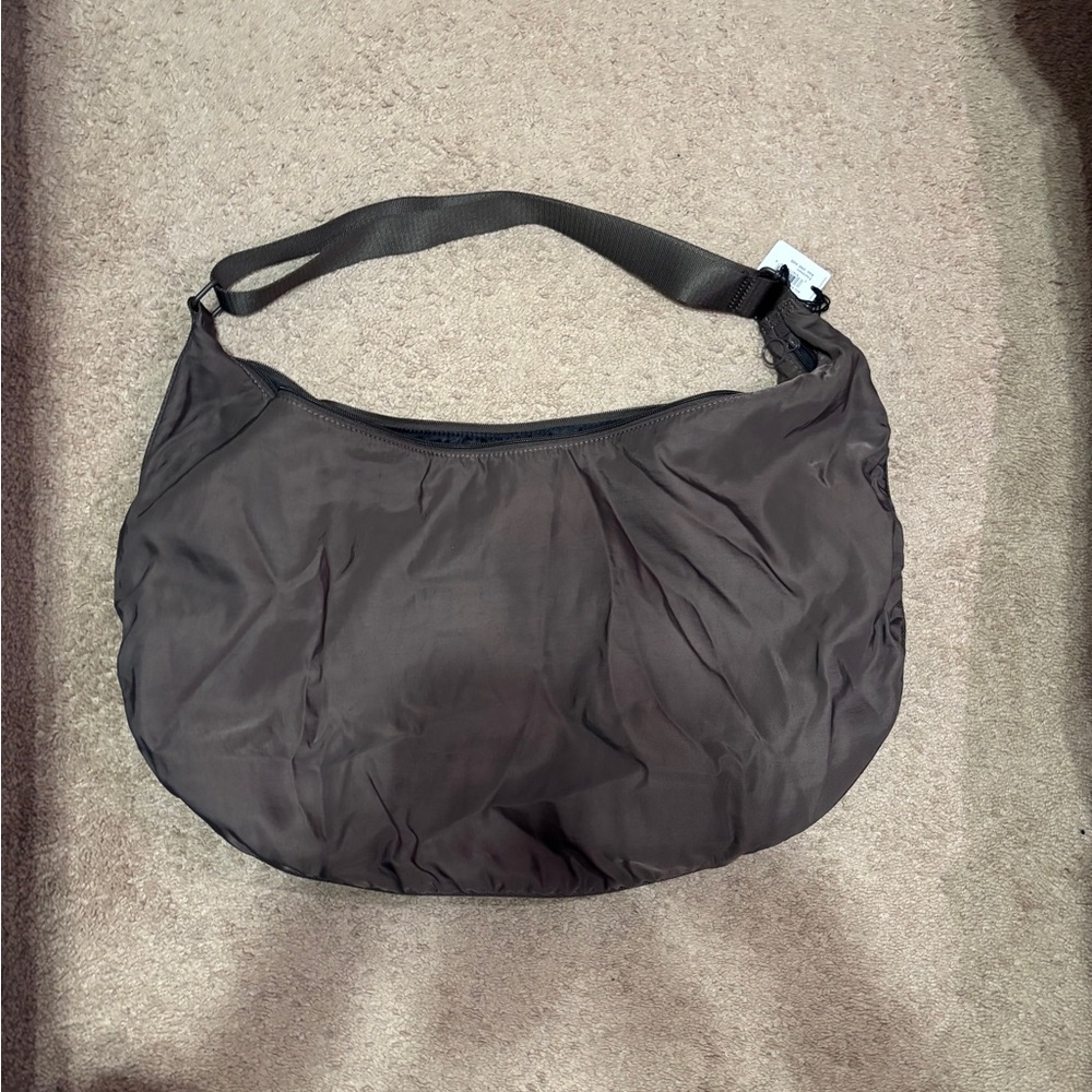 ALO Yoga OM The Go Sling Bag